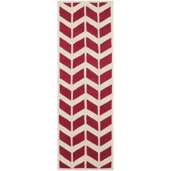 Red Geo Arrow Runner