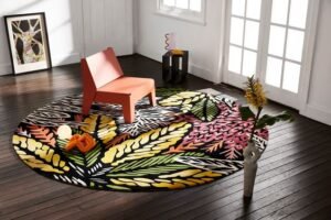 Leaf Motif Round Rug