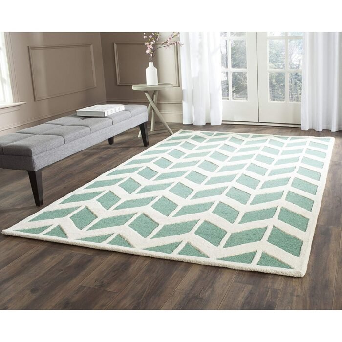 Carpets trends geomactrical green white